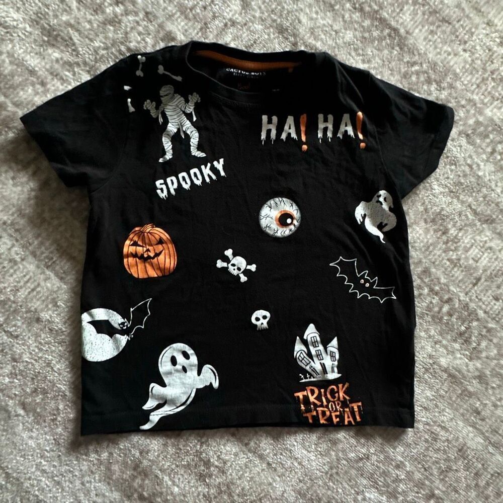 Cactus Boys size 5/6 Black Halloween T shirt Boys